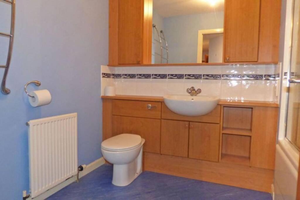 Comfortable, Self Contained 2 Double Beds Town Apartment Near Pittodrie Stadium Aberdeen Exteriör bild