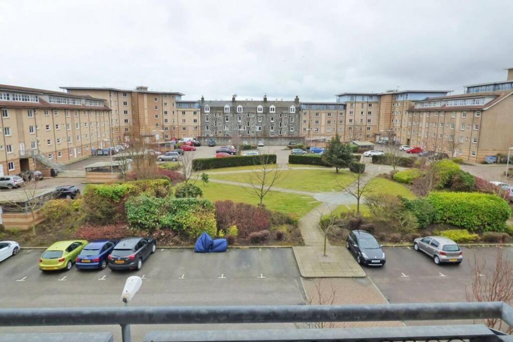 Comfortable, Self Contained 2 Double Beds Town Apartment Near Pittodrie Stadium Aberdeen Exteriör bild